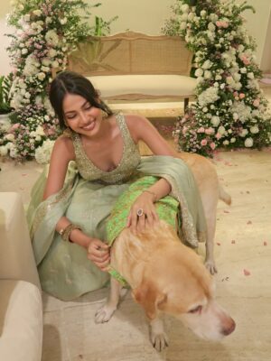 Khushi Hegde Instagram - happiest bunchš¼š¼š¤
wearing @seasonsmumbai š¹
styled by: @tiara_gal @shalu_jaiswani