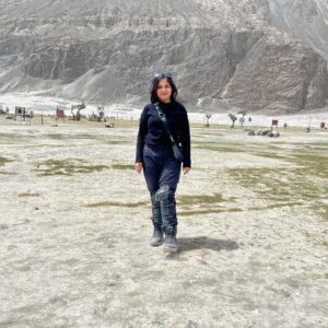 Khyati Sharma Instagram - Guess the location ! Hint- Yaha ATVs hoti hain 
.
.
.
[mountains, latest reels, viral reels, fyp, for you]