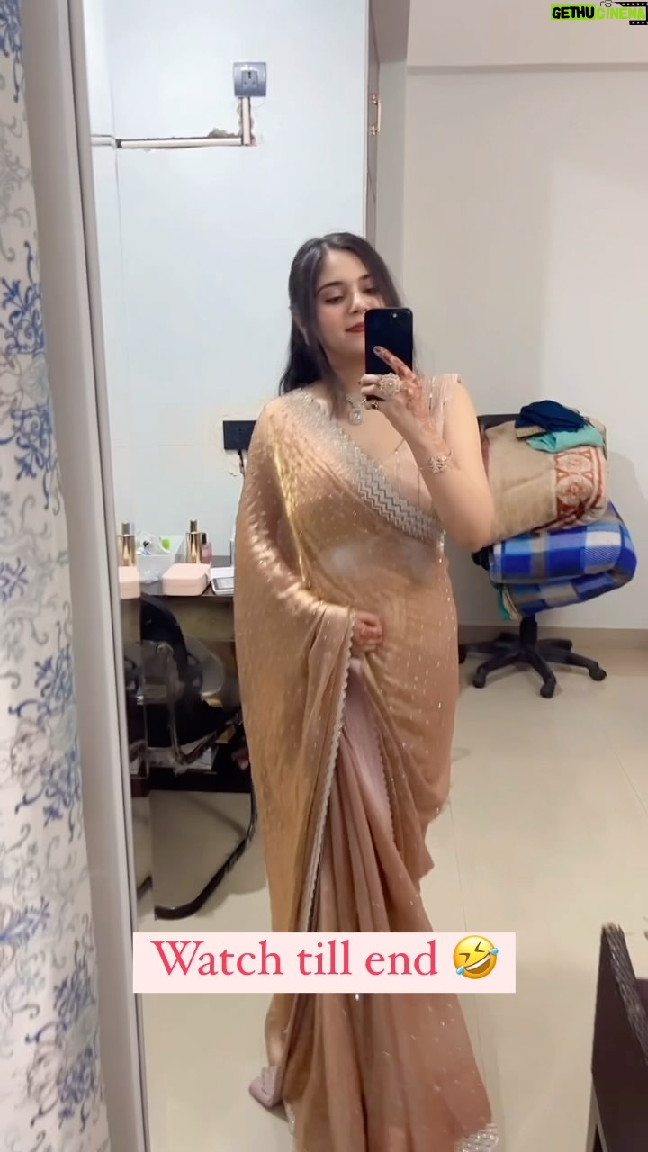 Khyati Sharma - 492 Likes - Behind every getting ready daughter there are always parents waiting for her and ranting along 😆
.
.
.
[Comedy, FunnyVideo, LOL, Memes, ComedyVideo, FunnyReels, Hilarious, Entertainment, ViralVideos, Relatable, Jokes, Humor, Laugh, TrendingReels, InstaComedy]
.
.
#Comedy, #FunnyVideo, #LOL, #Memes, #ComedyVideo, #FunnyReels, #Hilarious, #Entertainment, #ViralVideos, #Relatable, #Jokes, #Humor, #Laugh, #TrendingReels, #InstaComedy, #Saree, #SareeLove, #SareeFashion, #EthnicWear, #IndianWear, #SareeDraping, #TraditionalLook, #SareeStyle, #SareeLover, #DesiGirl, #SareeReels