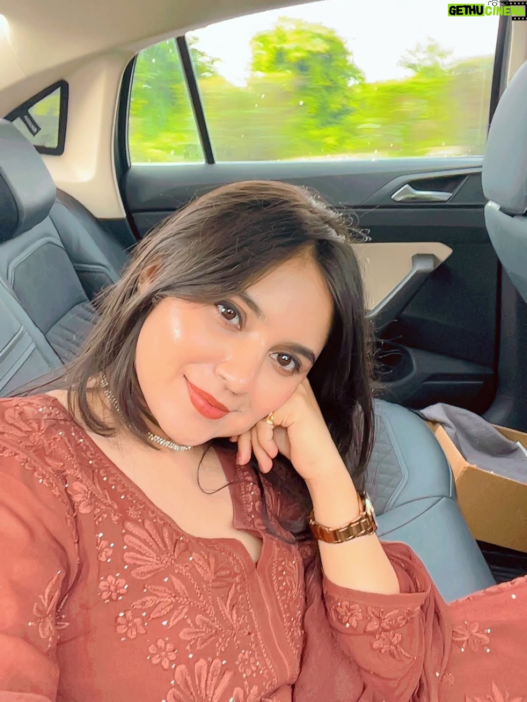 Khyati Sharma - 488 Likes - Jaa rahi hoon dusro ki shadi karane 😆😝
.
.
.
.
.
.
#chikankari #chikankariwork #model #actor #suitsforwomen #beautifulgirls #beautiful #fashioninfluencer #ootd #hotgirl #ethnicfashion #ethnic #ethnicjewellery