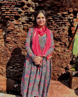 Khyati Sharma Instagram - These are special ones as they are clicked by my Papa ❤️
.
.
.
[latest post, static post, Vrindavan post, latest pic]