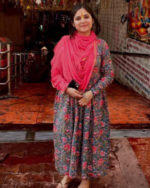 Khyati Sharma Instagram - These are special ones as they are clicked by my Papa ❤️
.
.
.
[latest post, static post, Vrindavan post, latest pic]