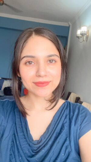 Khyati Sharma Instagram - Apna pan kum hota jaa raha hai logo mai. Do you agree?
.
.
.
.
#relatablereels #khyatisharma #contentcreator #latestreels #trendingreels