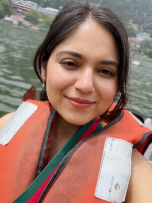 Khyati Sharma Instagram - A peaceful chaos: Nainital in snippets ⛵🏞️
.
.
.
[nainital, mountains, hills, vacation, trending]
