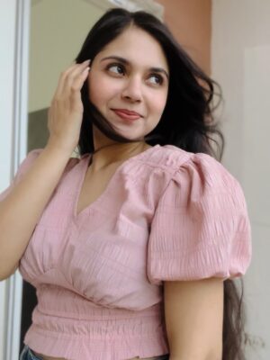 Khyati Sharma Instagram - Peachy Vibes 🌸✨
.
.
.
#staticpost #beautifulgirls #explore #khyatisharma #beautifull #girls #blogger