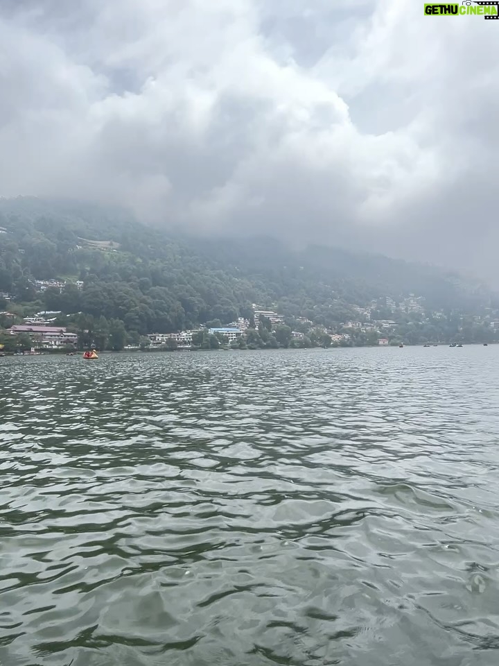 Khyati Sharma - 609 Likes - A peaceful chaos: Nainital in snippets ⛵🏞️
.
.
.
[nainital, mountains, hills, vacation, trending]