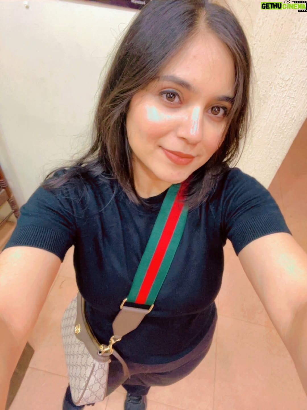 Khyati Sharma - 577 Likes - When he is such a bad photographer, you end up taking selfies all time 😢 
Top- @mango 
Trouser- @hm 
Bag- @gucci 
.
.
.
.
[static post, beautiful girls, viral post, latest post, for you]