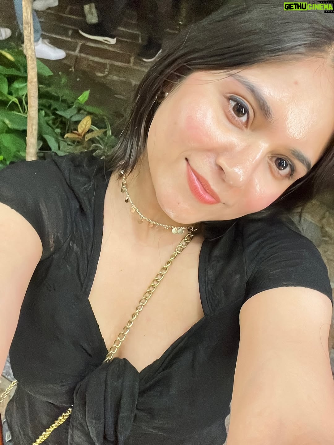 Khyati Sharma - 639 Likes - That’s what real skin looks like, without filter and with some makeup/tint on. 
It’s not perfect like Paris filter, or what it looks like after full proof editing 
Real one is with open pores, dark spots, uneven skin tone, etc. 
Let’s not run after achieving ‘Perfection’ to look like some influencer on Instagram but improving our skin for what’s better for us.
.
.
.
[skin glow, natural glow, skin tint, healthy skin, skin treatment]