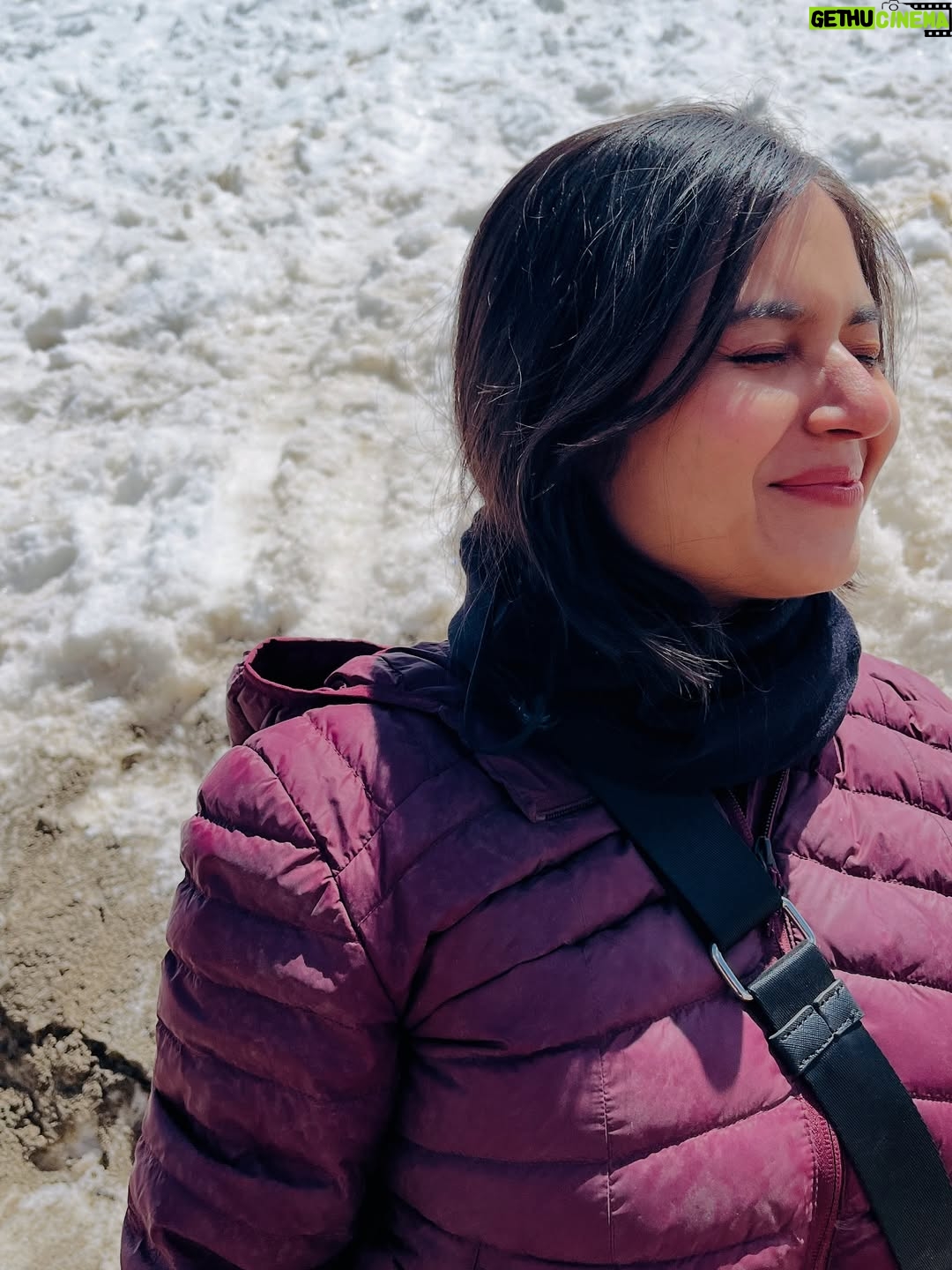 Khyati Sharma - 635 Likes - Emojis, What emojis? See those expressions 😝

📷 @gary__boy 🤪
.
.
[static post, mountains, Leh, viral post]