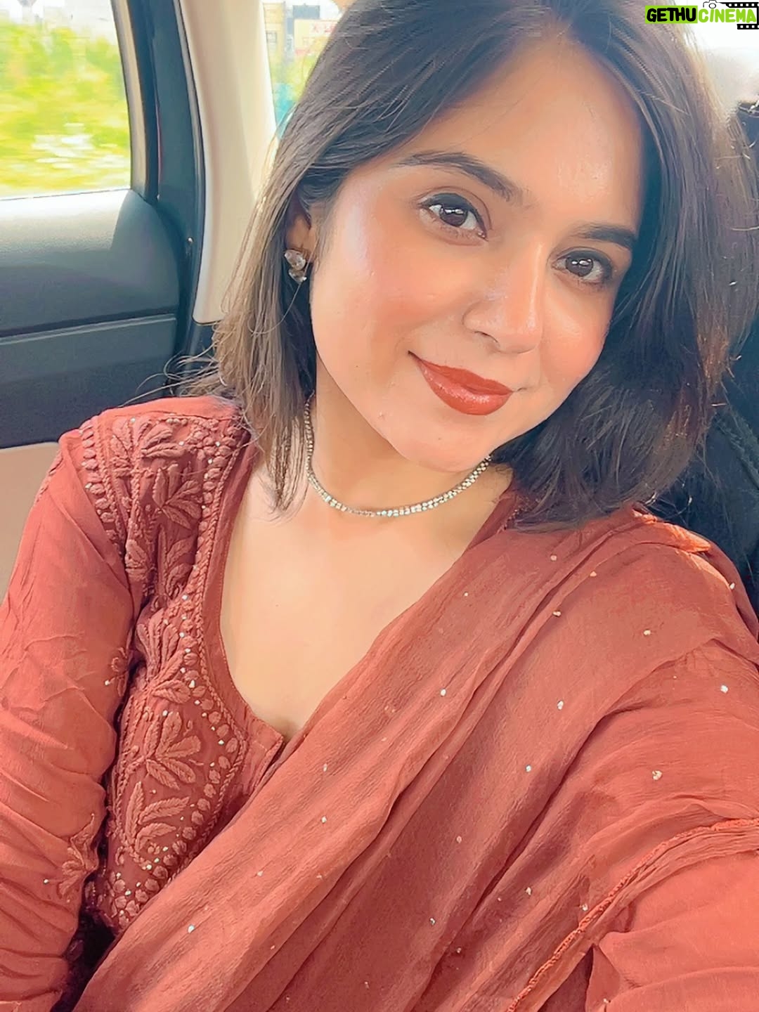 Khyati Sharma - 488 Likes - Jaa rahi hoon dusro ki shadi karane 😆😝
.
.
.
.
.
.
#chikankari #chikankariwork #model #actor #suitsforwomen #beautifulgirls #beautiful #fashioninfluencer #ootd #hotgirl #ethnicfashion #ethnic #ethnicjewellery