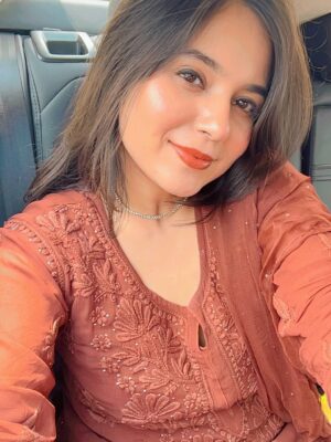 Khyati Sharma Instagram - Jaa rahi hoon dusro ki shadi karane 😆😝
.
.
.
.
.
.
#chikankari #chikankariwork #model #actor #suitsforwomen #beautifulgirls #beautiful #fashioninfluencer #ootd #hotgirl #ethnicfashion #ethnic #ethnicjewellery