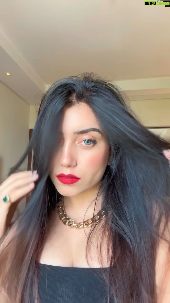 Kiara Fulra - 8.7K Likes - Small town girl ♥️ 
@glam21cosmetic 
.
#makeup #redhot