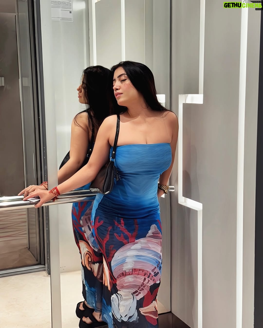 Kiara Fulra - 5K Likes - Temperature rising 💙