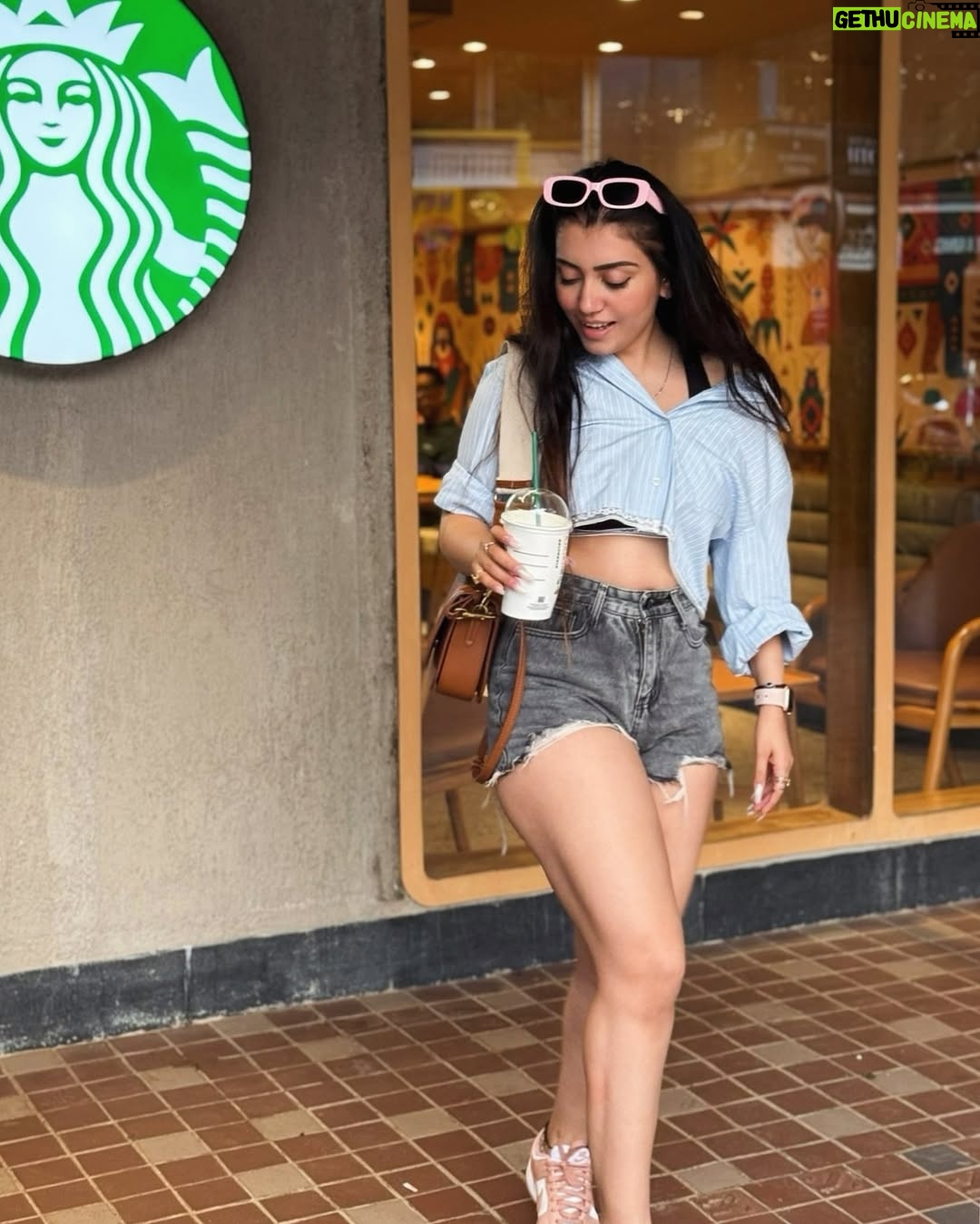 Kiara Fulra - 6K Likes - More expresso, less depresso ☕️