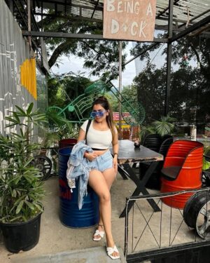 Kiara Fulra Instagram - Every flower has it’s own story 🥀