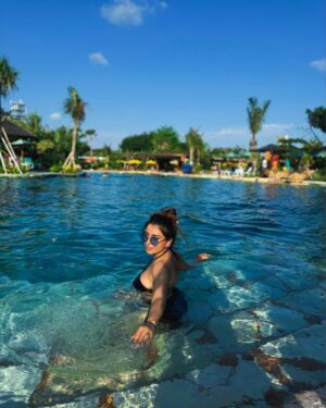 Kiara Fulra Instagram - Bringing the heat in and out of the water 💙
.
#bali #indonesia