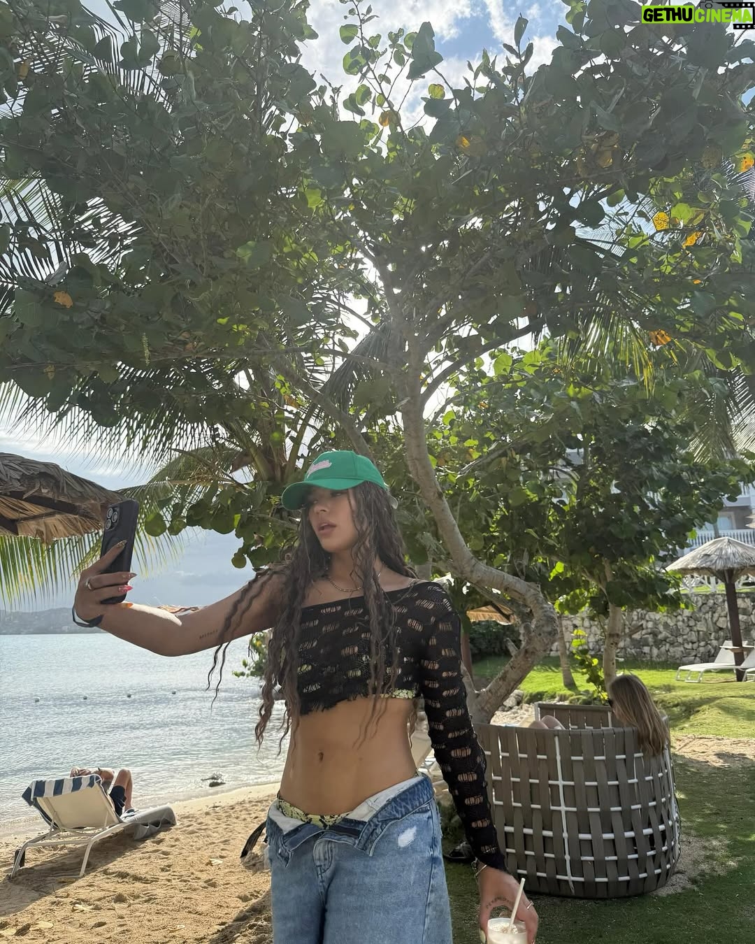 Kiara Laos - 12.7K Likes - playing local✮ ⋆ ˚｡𖦹 ⋆｡°✩
@grandpalladiumjamaica @palladiumhotelgroup 🇯🇲