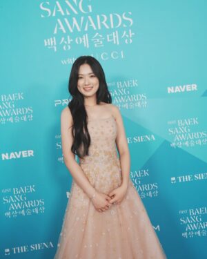 Kim Hye-yoon Instagram - 제가 항해하는 길을 함께해 주세요⛴️👩‍✈️
#백상예술대상2025