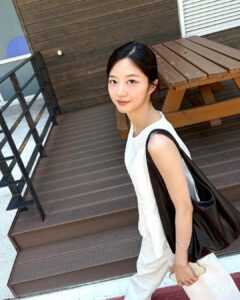 Actress Kim Hyeon-soo HD Photos and Wallpapers October 2025
