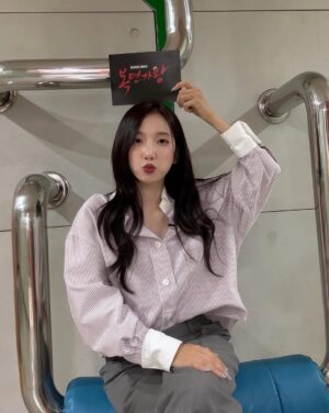 Kim Ji-sook Instagram - 웃다가 울다가ㅋㅋㅋ 깜짝 놀래켜줄 생각에 얼마나 신났을까🧡💚 너무 너무 잘했어!!! 울 언니 진짜 멋져부러!!!🥹 #당근커플