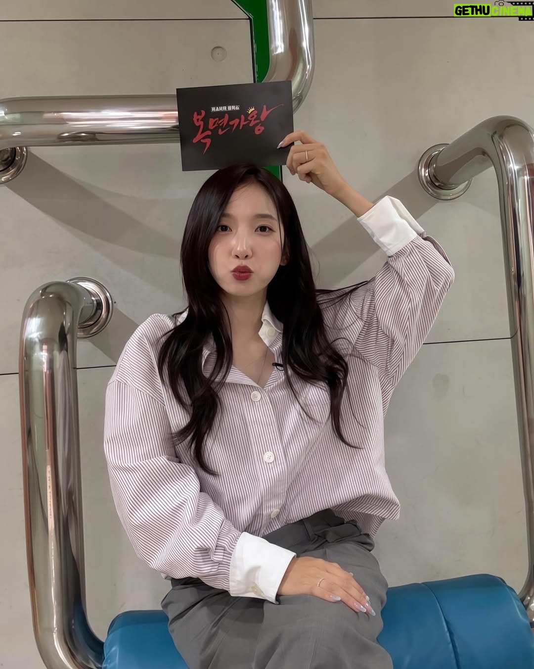 Kim Ji-sook - 3 Likes - 웃다가 울다가ㅋㅋㅋ 깜짝 놀래켜줄 생각에 얼마나 신났을까🧡💚 너무 너무 잘했어!!! 울 언니 진짜 멋져부러!!!🥹 #당근커플