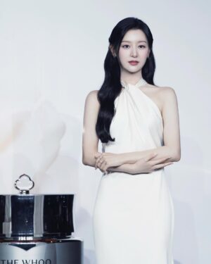 Kim Ji-won Instagram - @thewhoo_official 🌬️♥︎