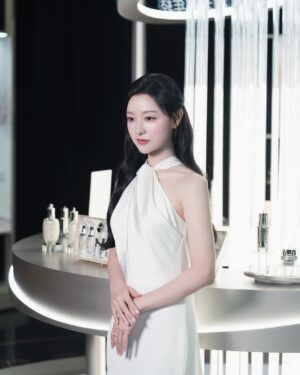 Kim Ji-won Instagram - @thewhoo_official 🌬️♥︎