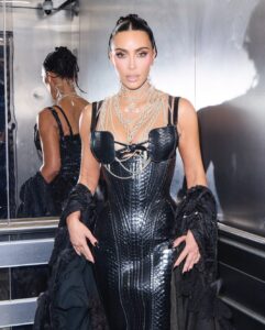 Actress Kim Kardashian HD Photos and Wallpapers October 2025
