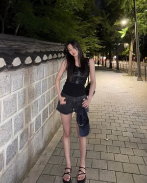 Kim Min-ju Instagram - 너무덥따