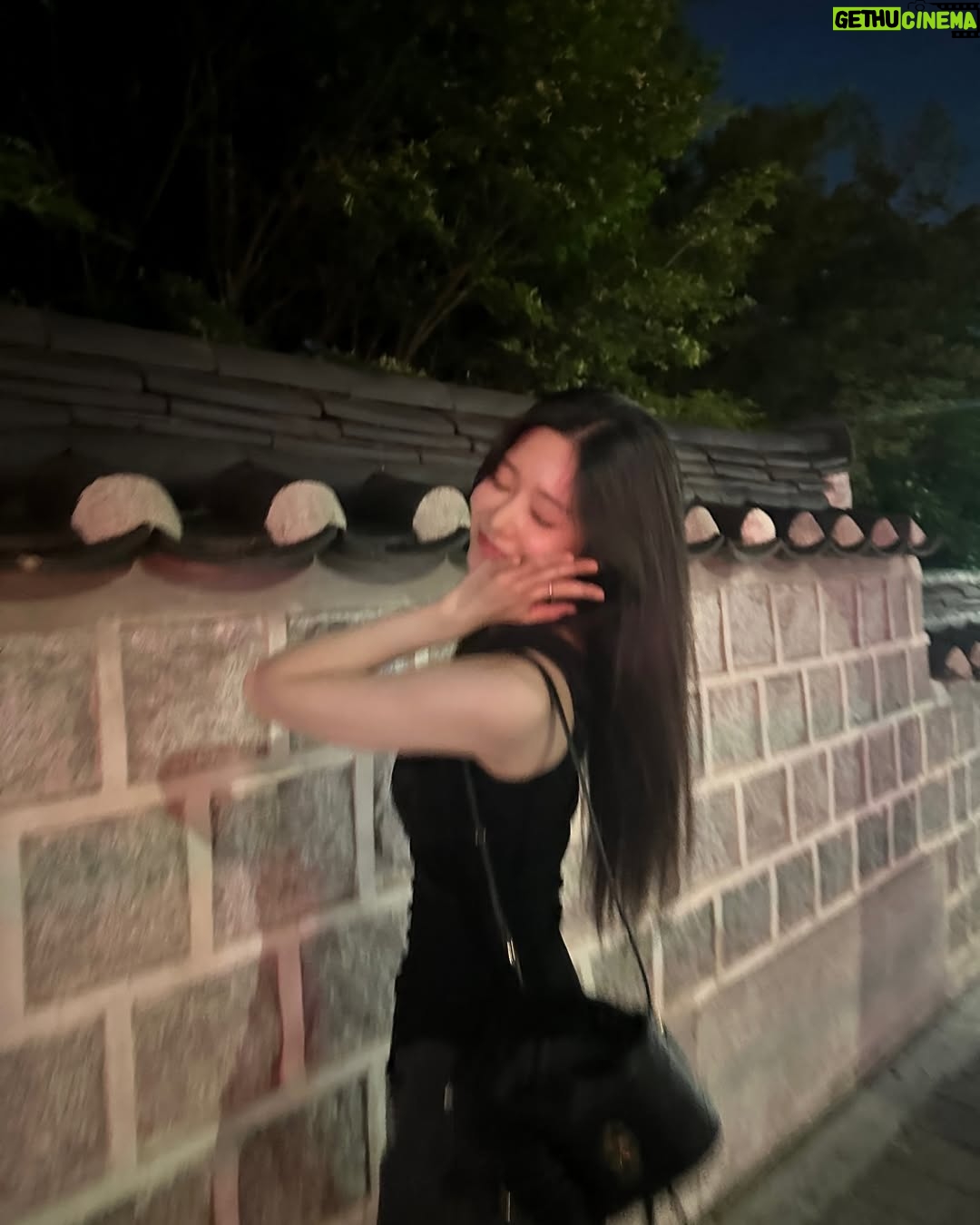 Kim Min-ju - 673.7K Likes - 너무덥따