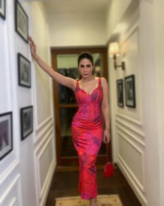 Actress Kim Sharma HD Photos and Wallpapers June 2025