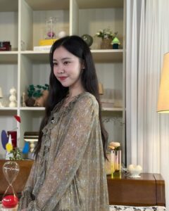 Actress Kim Ye-won HD Photos and Wallpapers October 2025