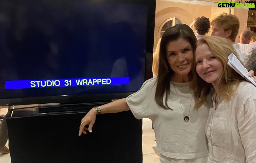 Kimberlin Brown - 2.7K Likes - Yesterday was our last day filming at the old CBS Studios. We say goodbye to stage 31 and look forward to our new home at Sunset Las Palmas Studios. :-) #change #changeisgood  #newstudio #movingon @boldandbeautifulcbs @lisawintherhuston @lsaintvic @romypark @stephpaughhair @itsalexisreyes @kar_buff @dannidoeslife @johntmccook