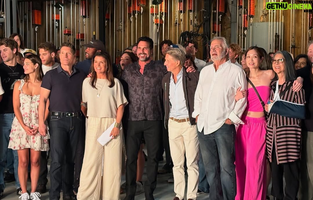 Kimberlin Brown - 2.7K Likes - Yesterday was our last day filming at the old CBS Studios. We say goodbye to stage 31 and look forward to our new home at Sunset Las Palmas Studios. :-) #change #changeisgood  #newstudio #movingon @boldandbeautifulcbs @lisawintherhuston @lsaintvic @romypark @stephpaughhair @itsalexisreyes @kar_buff @dannidoeslife @johntmccook