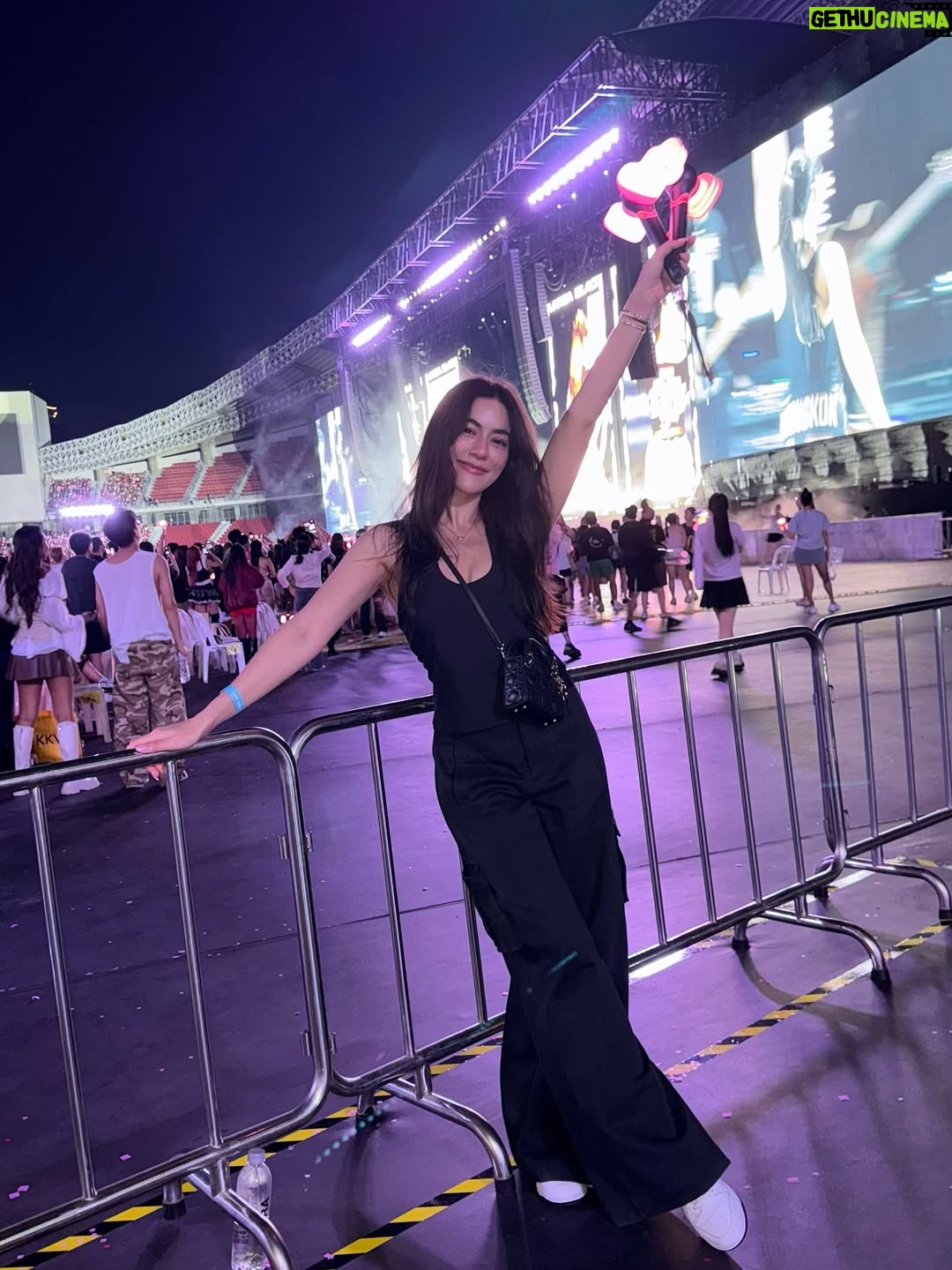 Kimberly Ann Voltemas - 362.2K Likes - Still smiling from last night my heart is so full 🥹💖 first time watching you all perform live!! 🥰 what a show!! So much talent, love, energy and joy on one stage🖤💖✨ Kimmy is Officially a Blink!! #blackpink_deadline_in_bangkok