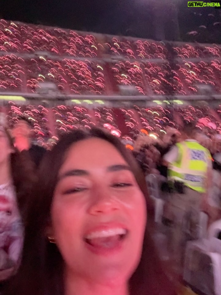 Kimberly Ann Voltemas - 362.2K Likes - Still smiling from last night my heart is so full 🥹💖 first time watching you all perform live!! 🥰 what a show!! So much talent, love, energy and joy on one stage🖤💖✨ Kimmy is Officially a Blink!! #blackpink_deadline_in_bangkok