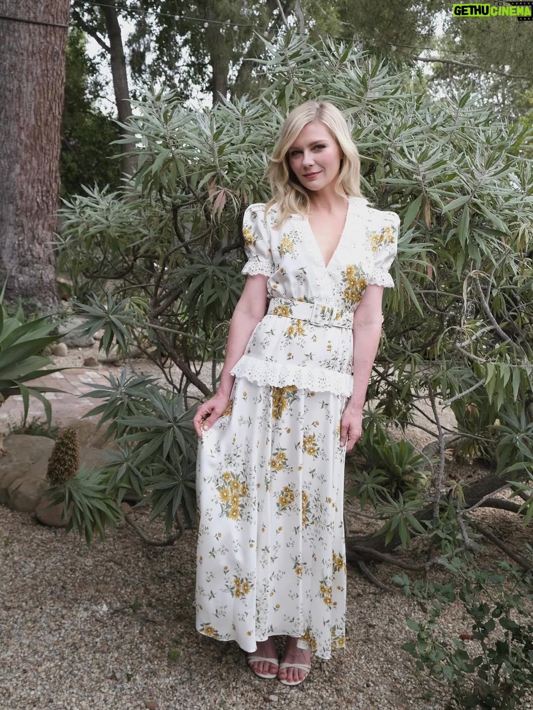 Kirsten Dunst - 64.9K Likes - KIKI @kirstendunst for the 25th anniversary of The Virgin Suicides 
@rodarte @katwaslike @owengould #makeupbypati
#kirstendunst