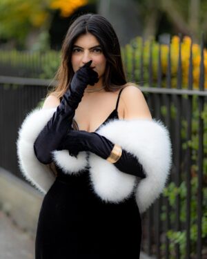 Kirti Bhatia Instagram - The name on everyone’s lips 🐈⬛
📷 - @moonshotdigitals
.
.
.
.
#pic #picoftheday #instagram #instafashion #fashion #style #explore #foryou #trend #photoshoot #melbourne