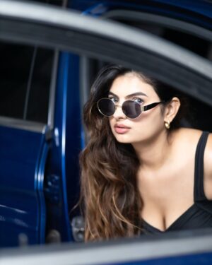 Kirti Bhatia Instagram - Get in, loser. We’re going shopping 🛒 👀
📷- @moonshotdigitals
.
.
.
.
#pic #picoftheday #trend #foryou #explore #instagood #instagram #instadaily #style #fashion #photography