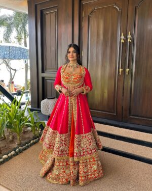 Kirti Rawat Instagram - Proof that extra is an art form🧡
