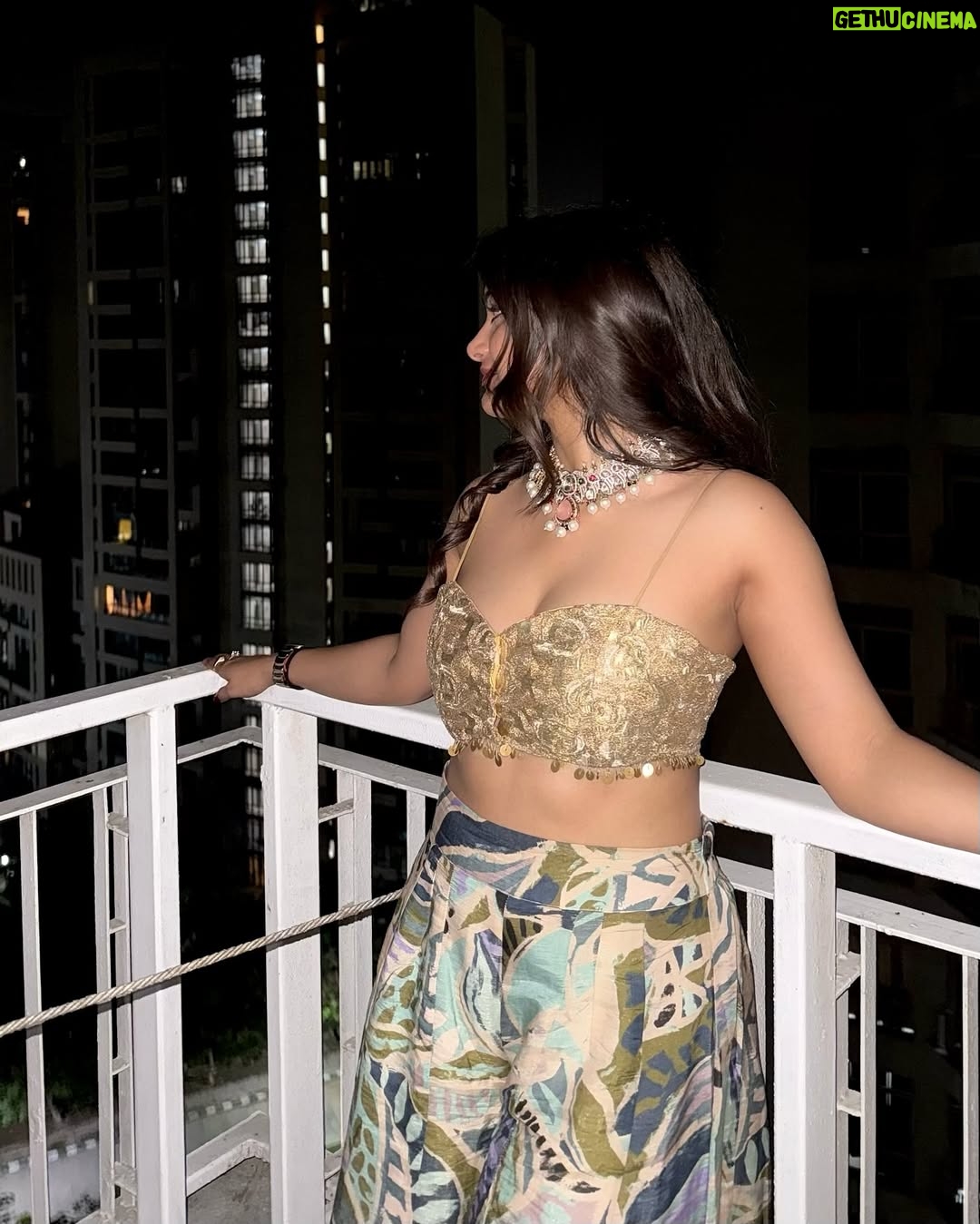 Kirti Rawat - 35.5K Likes - Night shift💛