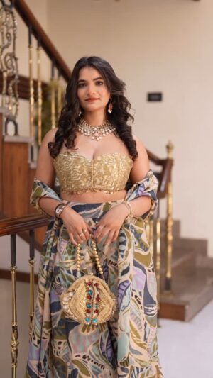 Kirti Rawat Instagram - 🤎
.
.
.
.
[Shaadi outfit, wedding vibes, mehndi look, haldi fit, wedding season]