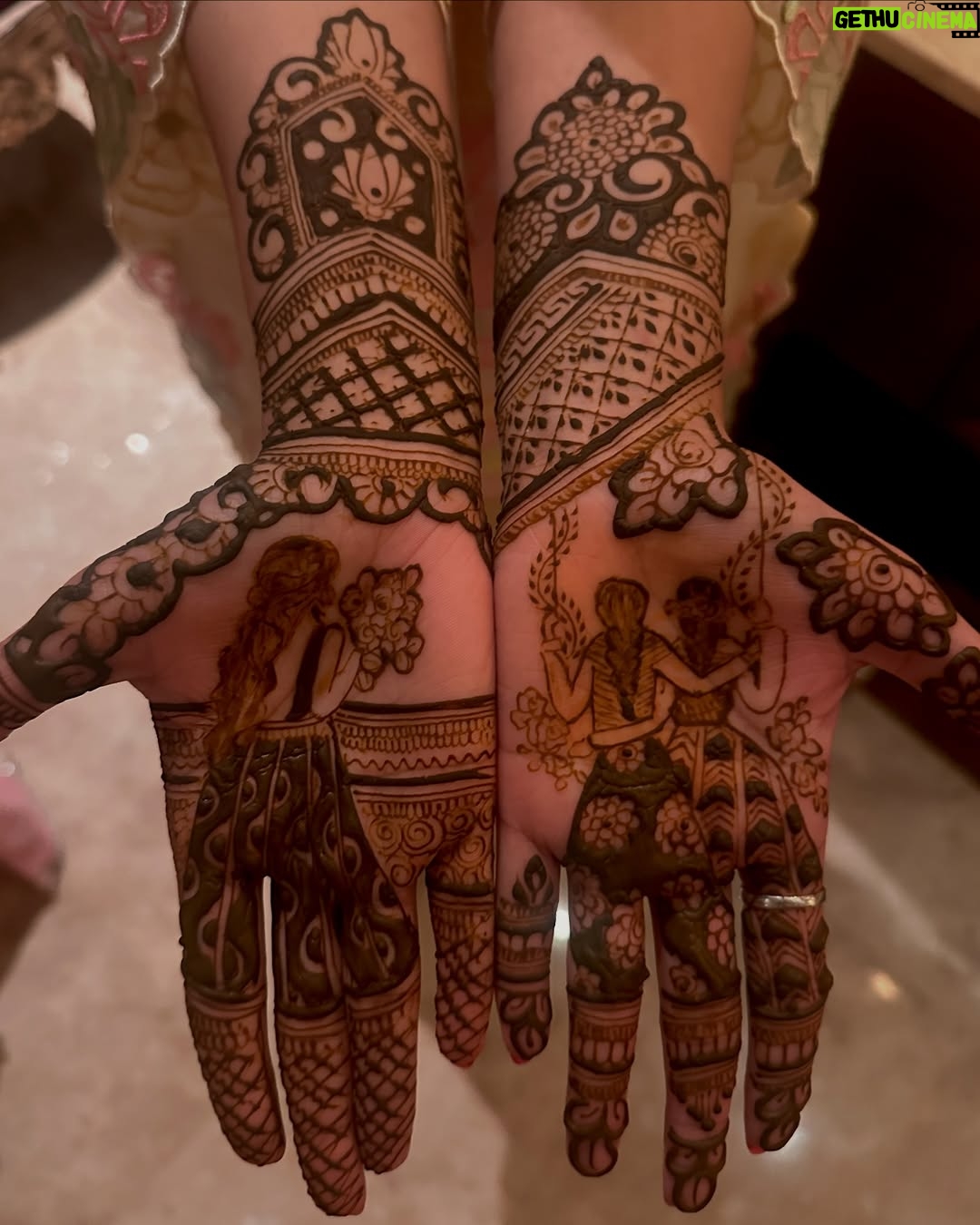 Kirti Rawat - 69.1K Likes - here to bless the wedding album🙈♥️