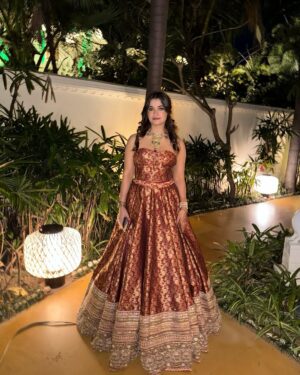 Kirti Rawat Instagram - here to bless the wedding album🙈♥️