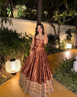 Kirti Rawat Instagram - here to bless the wedding album🙈♥️