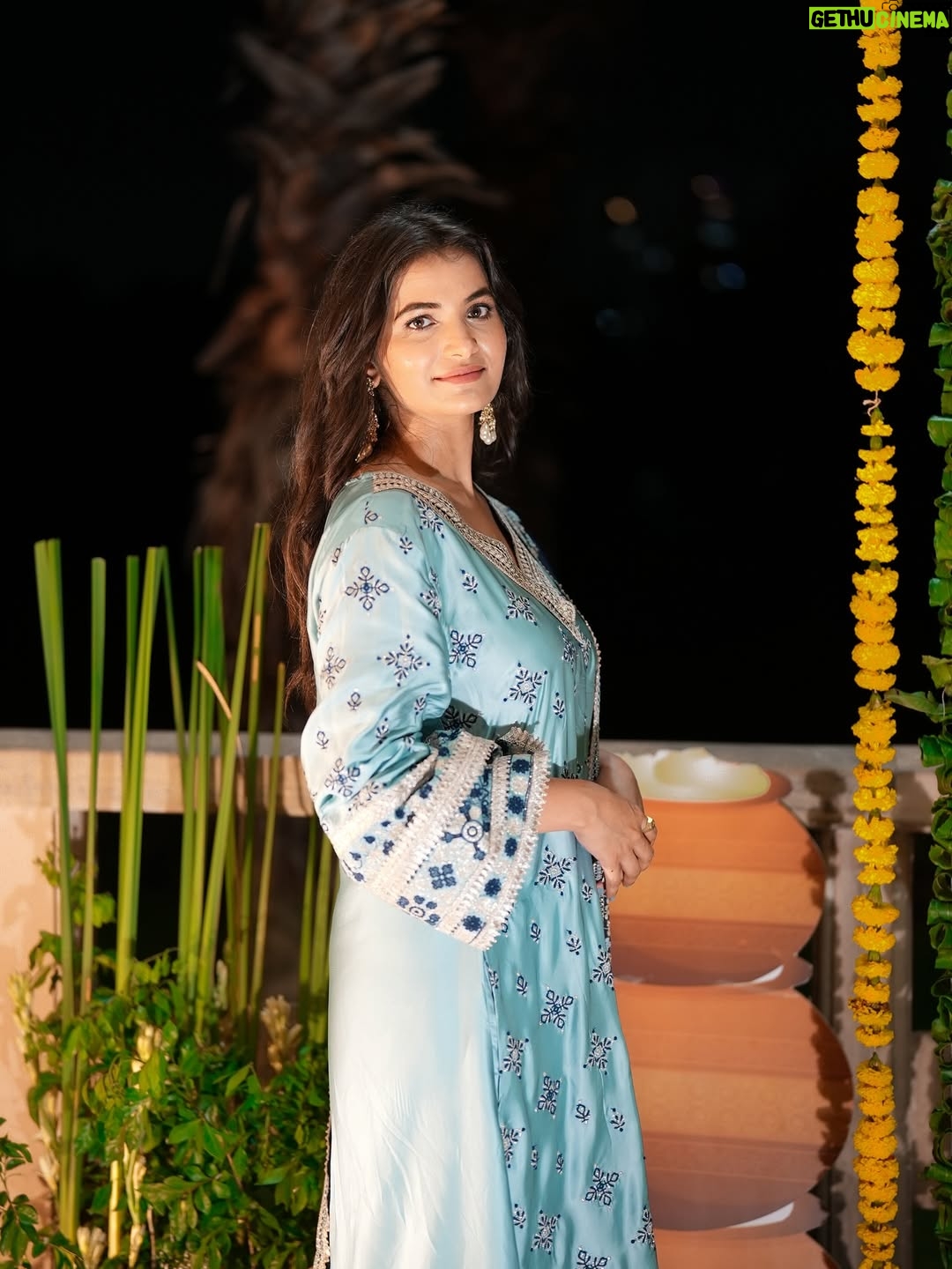 Kirti Rawat - 29.5K Likes - 💙
