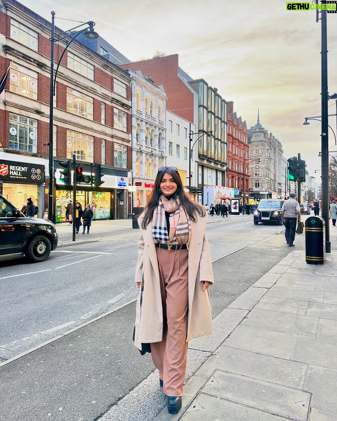 Kirti Rawat - 32K Likes - ☕️🤎