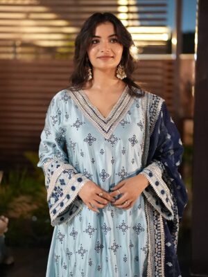 Kirti Rawat Instagram - 💙