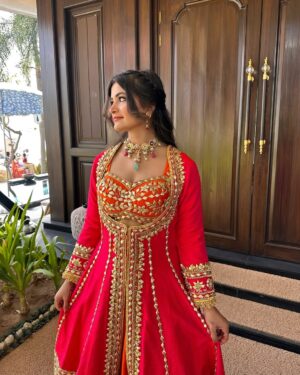 Kirti Rawat Instagram - Proof that extra is an art form🧡