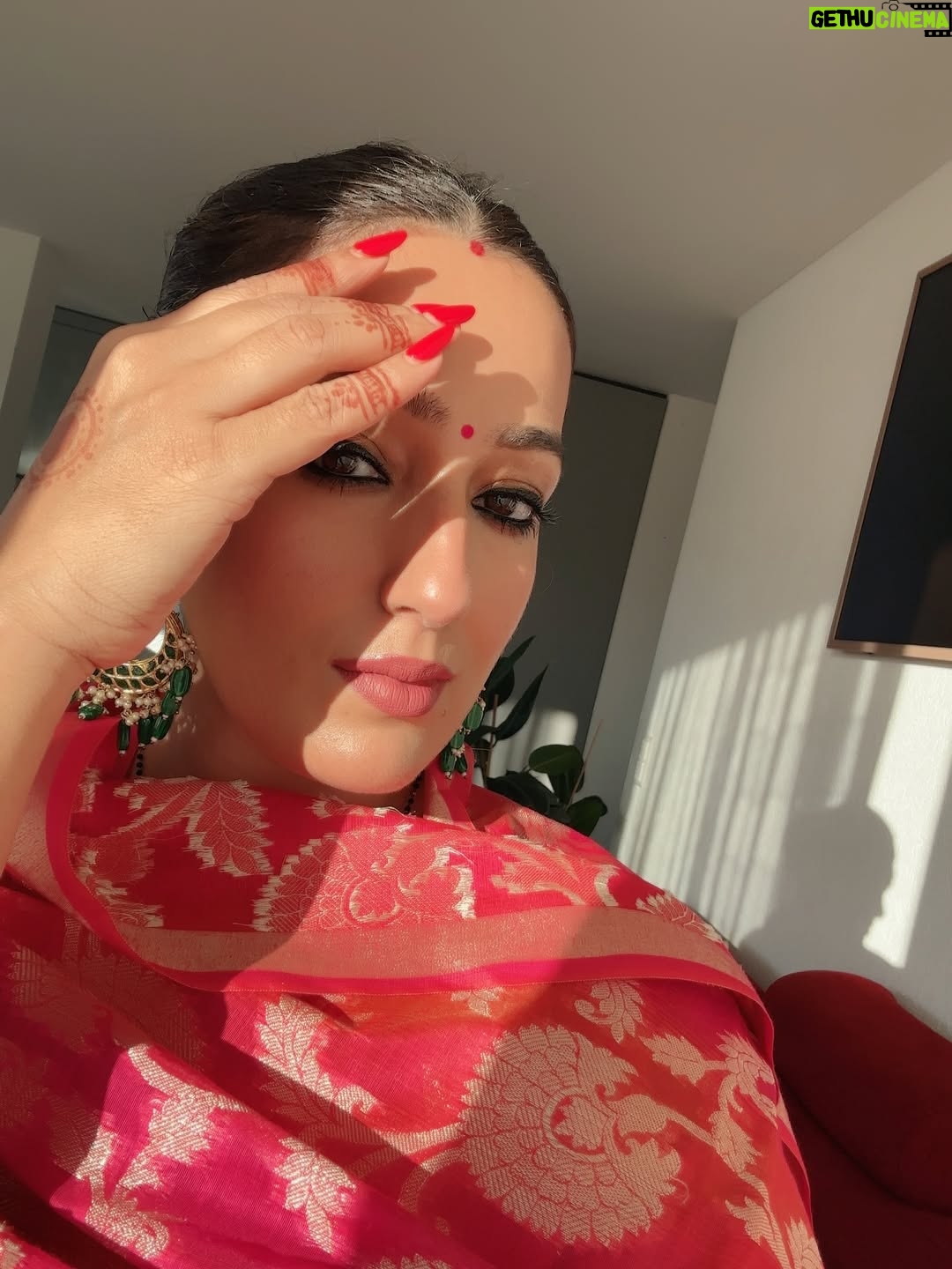 Kiwi Tandon - 2.6K Likes - Karwachauth 2025 ♥️✨

( karwachauth pics, festival , festive , festival 2025, Indian festivals , Indian outfit, festive look)
#karwachauthlook #karwachauth2025 
#karwachauthmakeup #karwachauthpics #karwachauth #festivemakeup #festivalmakeup #indianfestivewear #karwachauthspecial